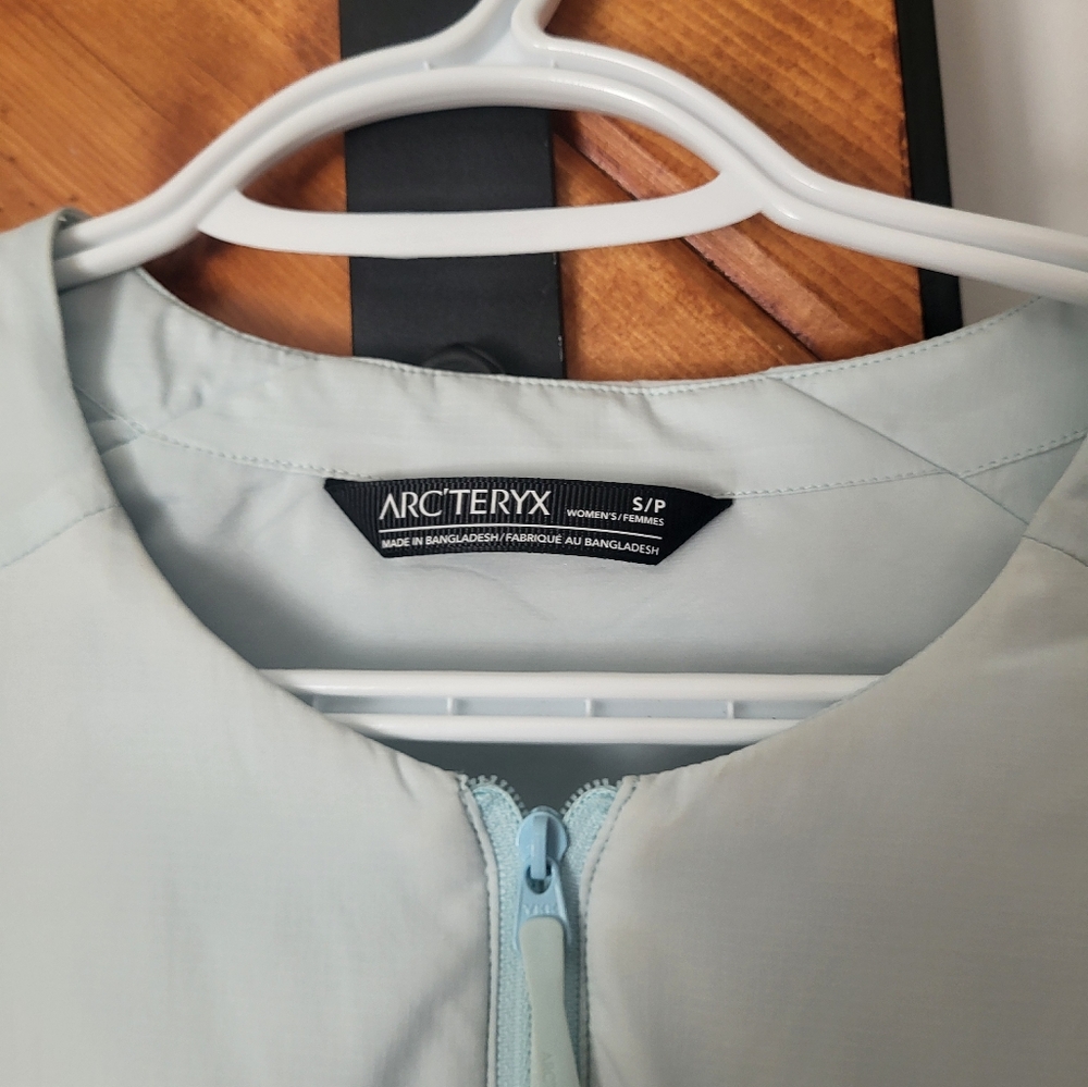 Arc'teryx Atom pullover - Picture 2 of 5